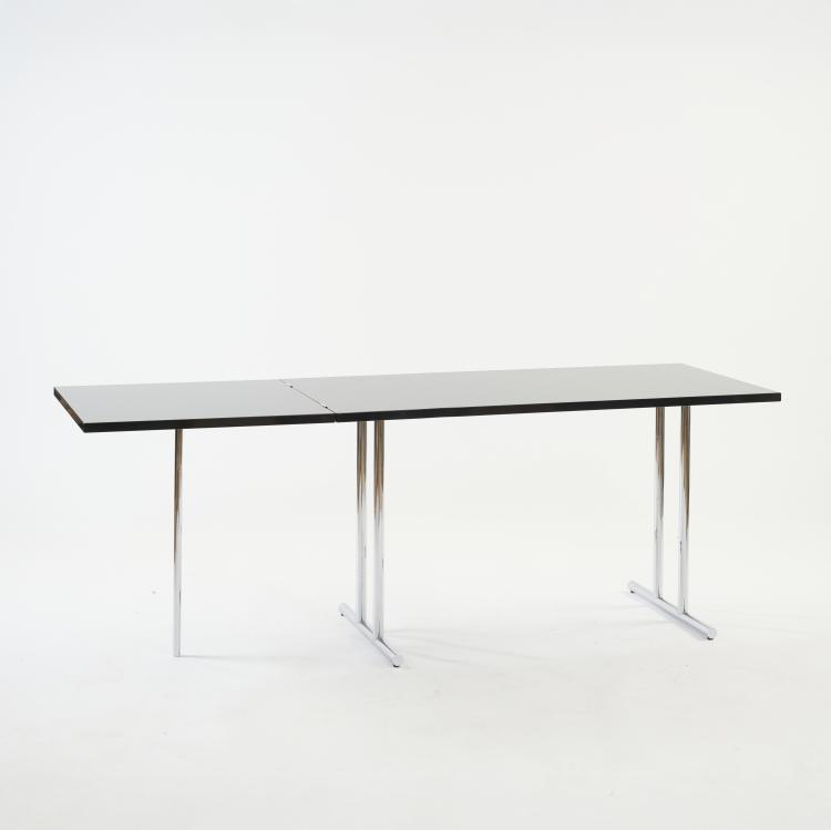 Hauptbild zu Objekt, Ausklappbarer Teetisch 'Lou Perou', 1926 (Entwurf), Eileen Gray, ClassiCon, M&uuml;nchen / Munich, 178B 514