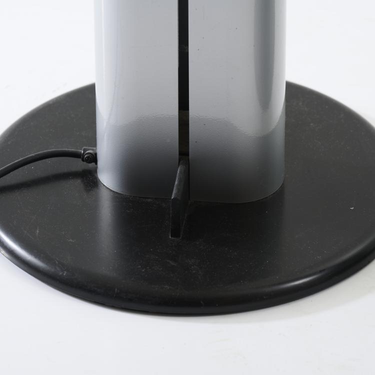 Bild 5 zu Objekt, Zwei Stehleuchten 'Megaron', 1979, Gianfranco Frattini, Artemide, Mailand / Milan, 178B 827