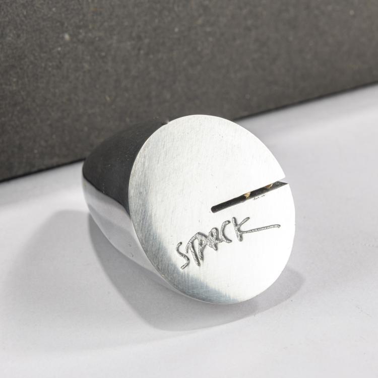 Bild 1 zu Objekt, Five business or place card holders 'Berta Youssouf', 1987, Philippe Starck, O.W.O, Montfort-l'Amaury., 178B 645