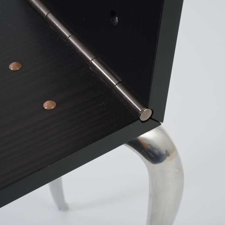 Bild 8 zu Objekt, 'Lola Mundo' folding chair / stool, 1988, Philippe Starck, Driade, Corsico, 179A 170