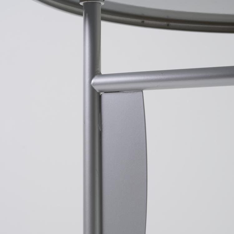 Bild 3 zu Objekt, 'Titos Apostos' table, 1985, Philippe Starck, Driade, Mailand / Milan, 179A 167