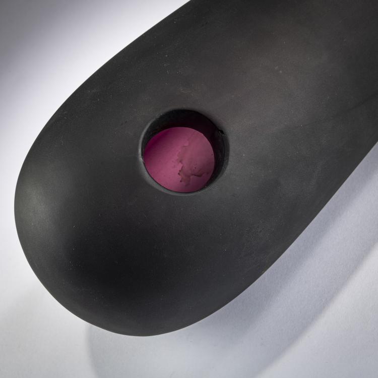 Bild 2 zu Objekt, Vase 'Etranget&eacute;', 1988, Philippe Starck, Daum Fr&egrave;res, Nancy, 178B 647