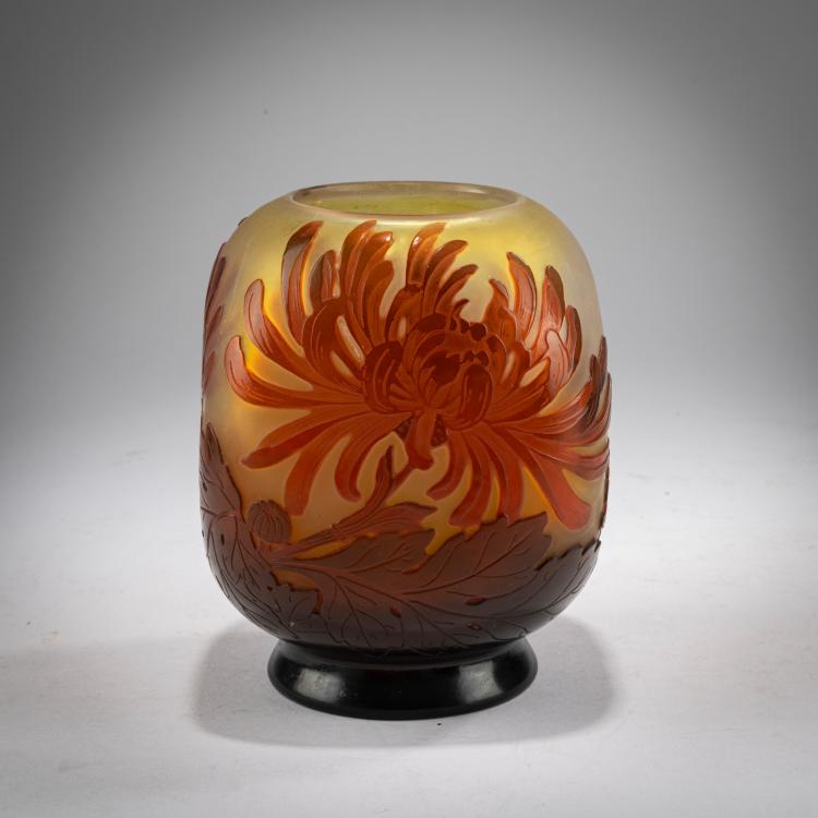 Hauptbild zu Objekt, Vase 'Chrysanth&egrave;mes', 1920-36, Gall&eacute;, Nancy, 178A 113