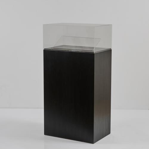 Display case / showcase, 1990s