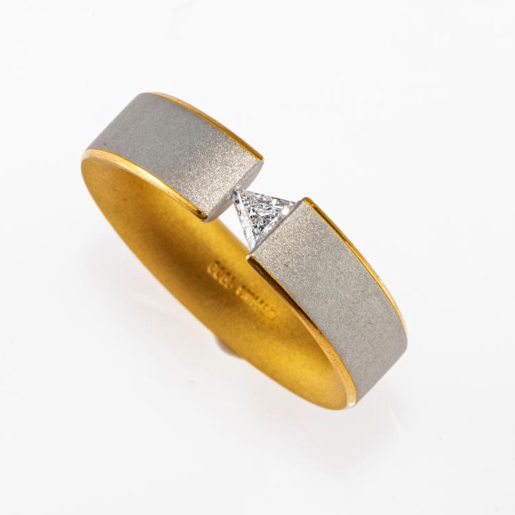 Bild 2 zu Objekt, Spannring mit Diamant im Trilliant-Schliff, Niessing, Vreden, 178C 1061