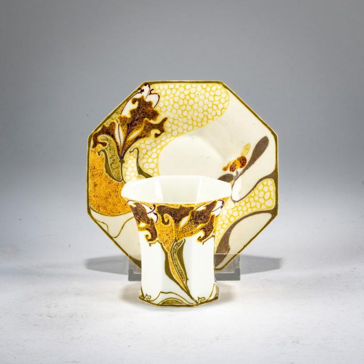 Bild 1 zu Objekt, Cup and saucer, 1902, Roelof Sterken, Rozenburg, Den Haag, 178A 346