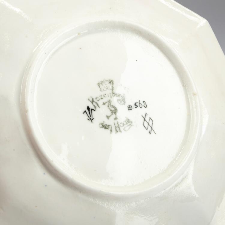 Bild 2 zu Objekt, Kaffeetasse mit Unterteller mit Sittich, 1905, Samuel Schellink, Rozenburg, Den Haag, 178A 350