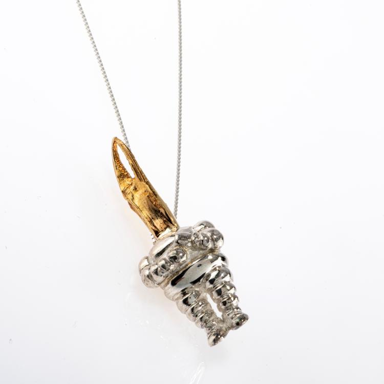 Hauptbild zu Objekt, Anh&auml;nger 'Minibibendum con chela', 1998, Daniel Spoerri, 178C 962