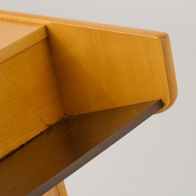 Bild 9 zu Objekt, Armlehnstuhl und Schreibtisch mit B&uuml;cherkrippe, 1950er Jahre, Helmut Magg, WK, M&ouml;bel, Stuttgart, 178B 709