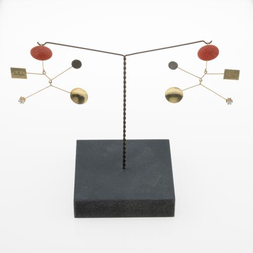 Ohrschmuck 'Ja Ja - Ne Ne' Hommage an Alexander Calder, 2017