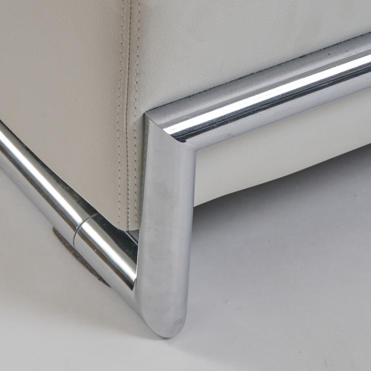 Bild 4 zu Objekt, Daybed, 1925 (design), Eileen Gray, ClassiCon, M&uuml;nchen / Munich, 178B 513