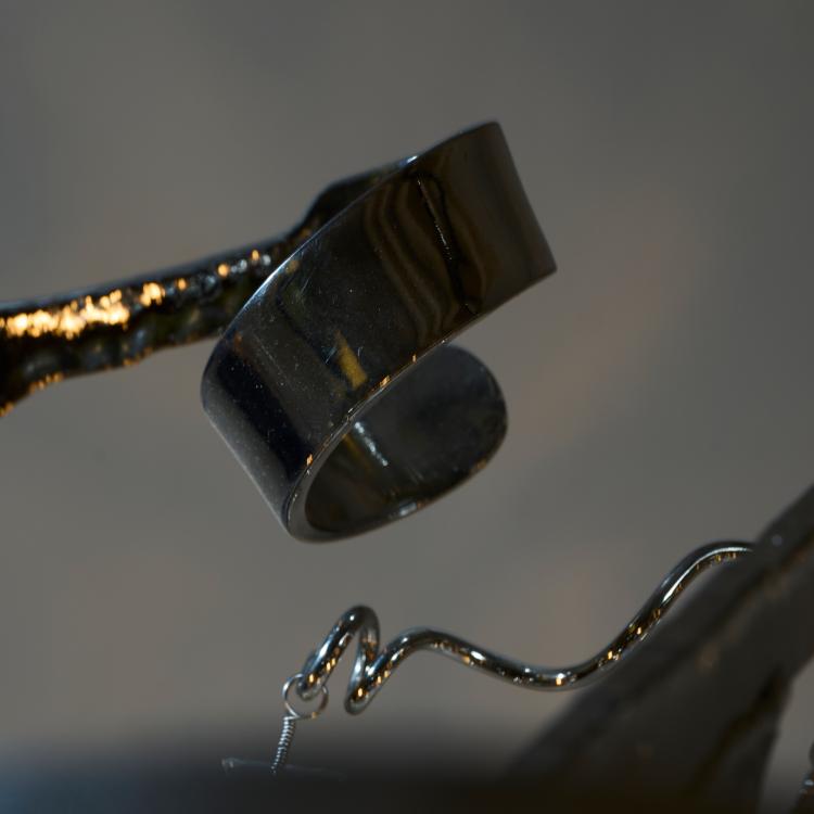 Bild 10 zu Objekt, Ceiling light 'Delphinium Chandelier conical', 1998, William Brand, Van Egmond, Brand, 178B 921