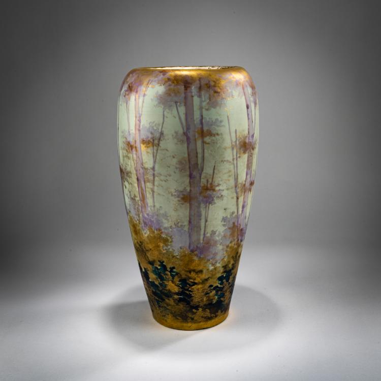 Bild 1 zu Objekt, Tall vase with a woman's head in profile to the left, c. 1900, Amphora-Werke Riessner, Stellmacher & Kessel, Turn-Teplitz / Trnovany-Teplice, 178A 382