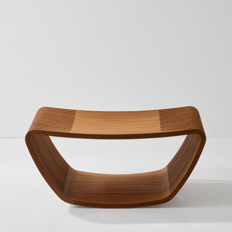 Bild 1 zu Objekt, Hocker / Beistelltisch 'Hula', 2000 (Entwurf), Edward Barber,Jay Osgerby, Cappellini, Mailand / Milan, 178B 924