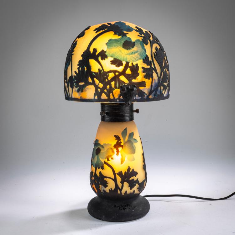 Bild 1 zu Objekt, Tischleuchte 'An&eacute;mones bleues', um 1925, Muller Fr&egrave;res, Lun&eacute;ville, 178A 152