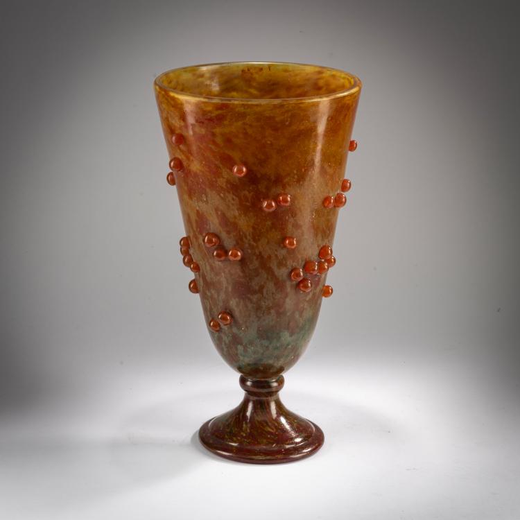 Bild 1 zu Objekt, Gro&szlig;e Vase 'Jades' mit Applikationen, um 1920, Daum Fr&egrave;res, Nancy, 178A 42