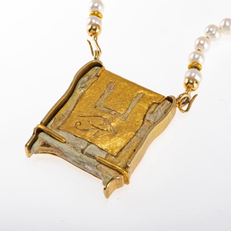 Bild 3 zu Objekt, Perlenkette mit &auml;gyptisierendem Anh&auml;nger, Peter Pl&ouml;derl, 178C 1014