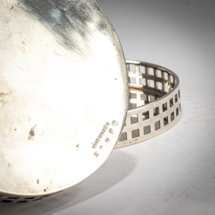 Bild 2 zu Objekt, Two coasters, 1905, Josef Hoffmann,Koloman Moser, Wiener Werkst&auml;tte, 178A 469