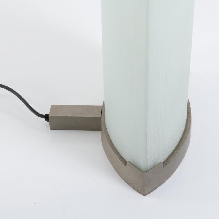 Bild 1 zu Objekt, Two floor lamps 'Pirellone', 1967 (design), Gio Ponti, Fontana Arte, Mailand / Milan, 182C 850