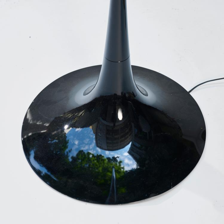 Bild 2 zu Objekt, Stehleuchte 'Spun Light F', 2003, Sebastian Wrong, Flos, Mailand / Milan, 178B 930