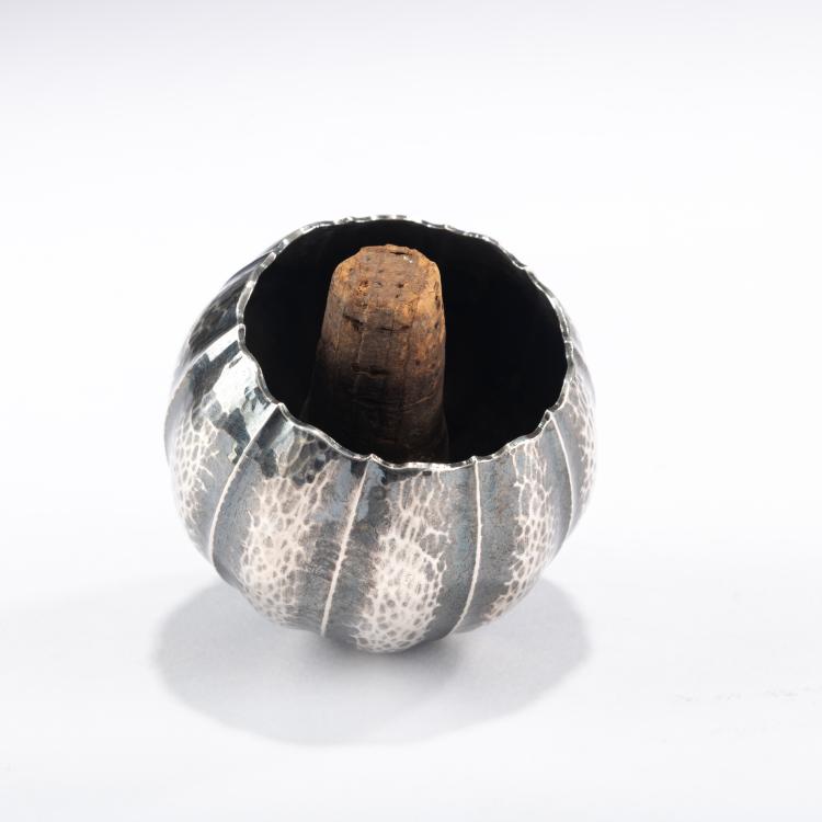 Bild 1 zu Objekt, Flaschenbekr&ouml;nung, um 1910-1926, Josef Hoffmann, Wiener Werkst&auml;tte, 178A 471