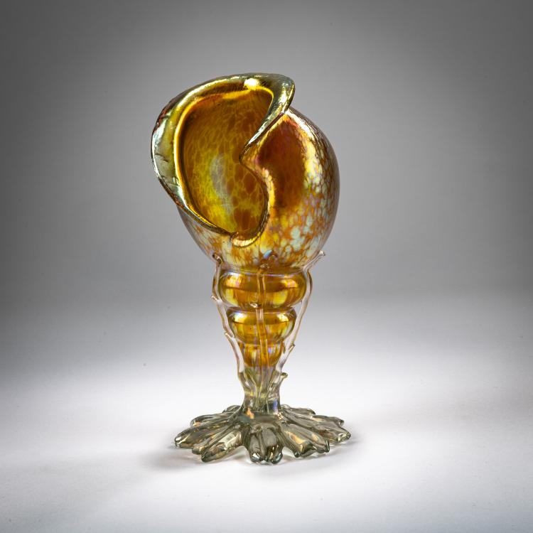 Bild 1 zu Objekt, 'Papillon'-Muschelvase, um 1899, L&ouml;tz Wwe., Klosterm&uuml;hle / Klastersky Mlyn, 178A 193