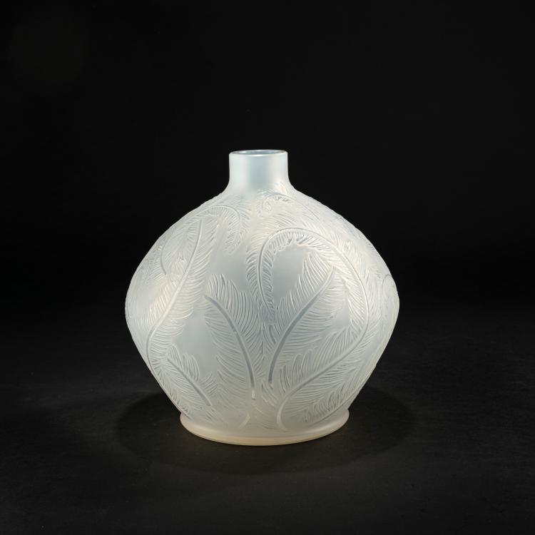Bild 1 zu Objekt, Vase 'Plumes', 1920, Ren&eacute; Lalique, Lalique, Ren&eacute;, Wingen-sur-Moder, 178A 130