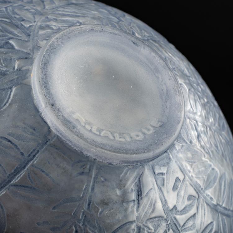 Bild 3 zu Objekt, Vase 'Li&egrave;vres', 1923, Ren&eacute; Lalique, Lalique, Ren&eacute;, Wingen-sur-Moder, 178A 133