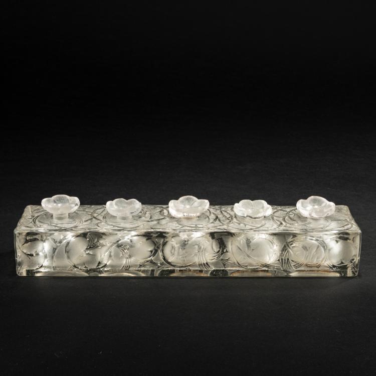 Bild 1 zu Objekt, Pr&eacute;sentoir 'La Rennom&eacute;e d'Orsay', 1920, Ren&eacute; Lalique, Lalique, Ren&eacute;, Wingen-sur-Moder, 178A 127