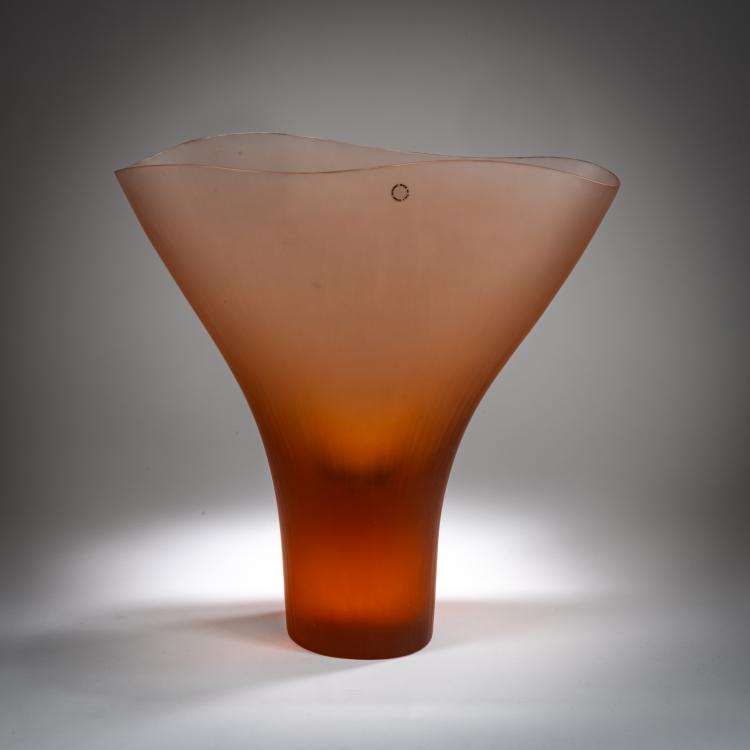 Bild 3 zu Objekt, 'Battuto' vase, 1959/60, Tobia Scarpa, Venini, Murano, 179B 537