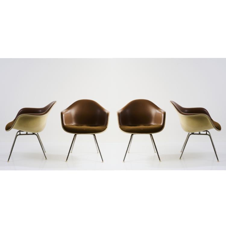 Hauptbild zu Objekt, Vier St&uuml;hle 'Plastic Chair DAX', 1950-53 (Entwurf), Charles & Ray Eames, Vitra, Birsfelden, 179A 196