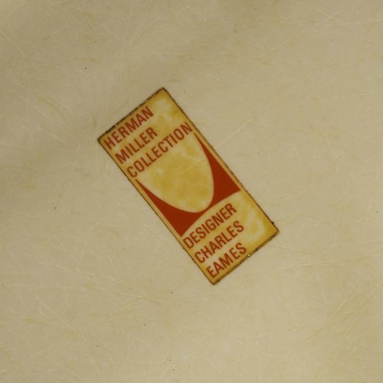 Bild 8 zu Objekt, Vier St&uuml;hle 'Plastic Chair DAX', 1950-53 (Entwurf), Charles & Ray Eames, Vitra, Birsfelden, 179A 196