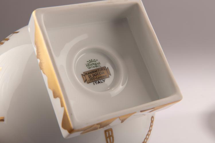 Bild 2 zu Objekt, Zwei Vasen 'Trionfo Italiano', um 1935 (Entwurf), Gio Ponti (zugeschrieben), Richard Ginori, Doccia, 178B 540