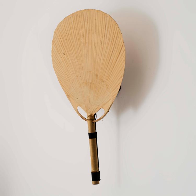 Hauptbild zu Objekt, 'Uchiwa III' wall light, 1973 (design), Ingo Maurer, Design M, Maurer, Ingo, M&uuml;nchen / Munich, 178B 833