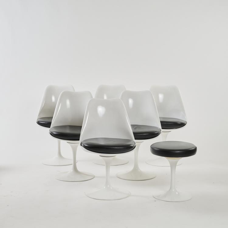 Bild 6 zu Objekt, Six 'Tulip' chairs, stool and table, 1956 (design), Eero Saarinen, Knoll International, New York, 179A 199