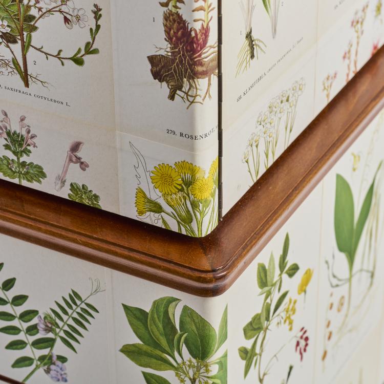 Bild 2 zu Objekt, Anrichte / Schrank, um 1945, Schweden / Sweden, 179A 41