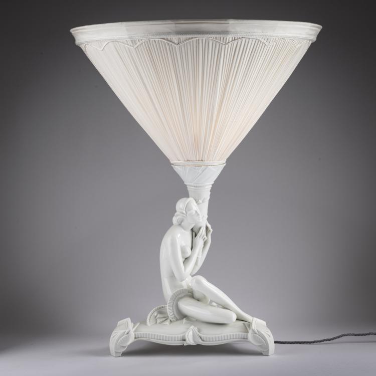 Hauptbild zu Objekt, Tischleuchte 'Sitzende Frau', 1924, Gerhard Schliepstein, Rosenthal, Selb, 182A 414