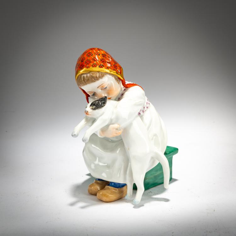 Hauptbild zu Objekt, 'Kind mit einer Katze in den Armen, auf einem B&auml;nkchen sitzend', 1905, Konrad Hentschel, Meissen, KPM, 180A 268