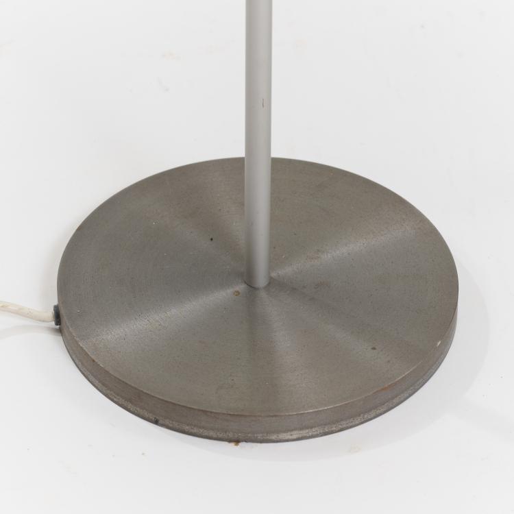 Bild 2 zu Objekt, Zwei Stehleuchten aus der HfG Ulm, um 1955 (Entwurf), Otl Aicher,Max Bill,Hans Gugelot, HfG Ulm, Deutschland /Germany, 179A 210