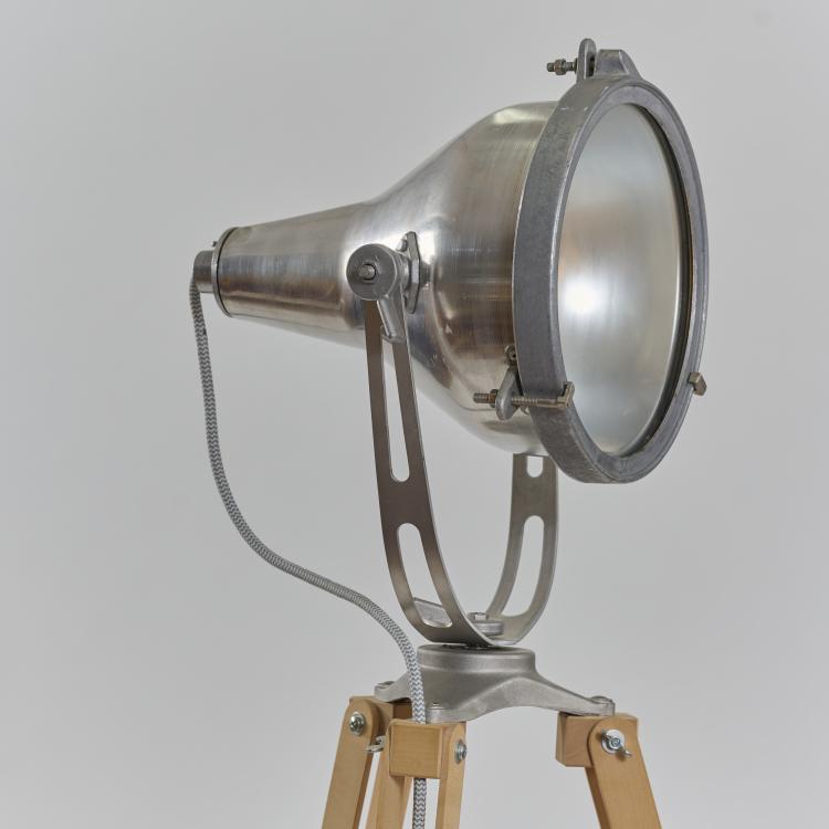 Bild 2 zu Objekt, Floor lamp, 1990 (design), Florian Borkenhagen, Tecta, Lauenf&ouml;rde, 179A 432