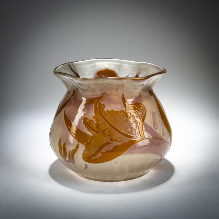 Bild 1 zu Objekt, Bowl 'Iris', 1903, Emile Gall&eacute;, Gall&eacute;, Nancy, 180A 51