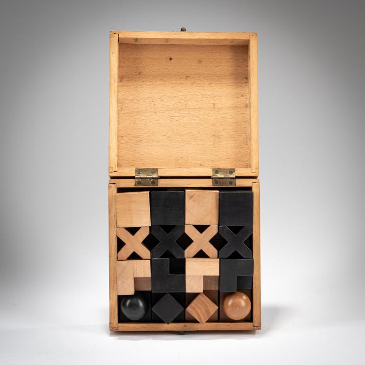 Bild 1 zu Objekt, Bauhaus-Schachspiel 'XVI', 1924, Josef Hartwig, Bauhaus Weimar, 179A 102
