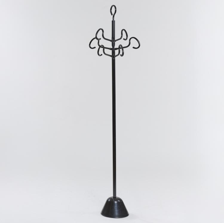 Hauptbild zu Objekt, Kleiderst&auml;nder 'Servomanto', 1985, Achille Castiglioni,Pier Giacomo Castiglioni, Zanotta, Nova Milanese, 179A 429