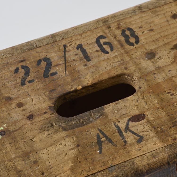 Bild 5 zu Objekt, Hocker 'LC14 'Maison du Br&eacute;sil', 1959 (Entwurf), Le Corbusier Charles-&Eacute;douard Jeanneret-Gris (nach), Frankreich / France, 179A 256