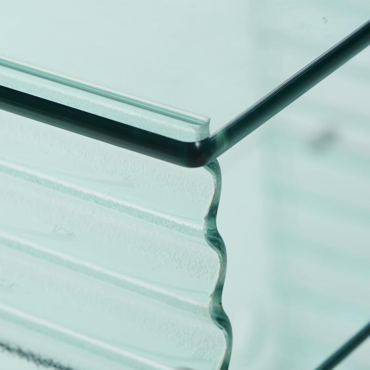 Bild 4 zu Objekt, Small shelf on wheels 'Onda', 1996 (design), Ron Arad, Fiam, Pesaro, 179A 443