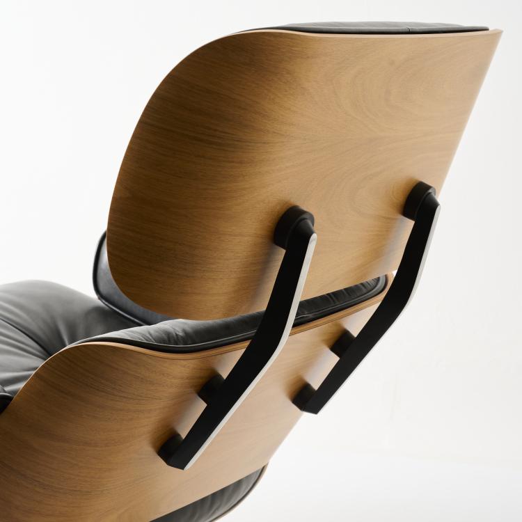 Bild 8 zu Objekt, Lounge Chair '670' mit Ottoman '671' - 'Anniversary Edition', 1956 (Entwurf), Charles Eames,Ray Eames, Vitra, Birsfelden, 179A 193