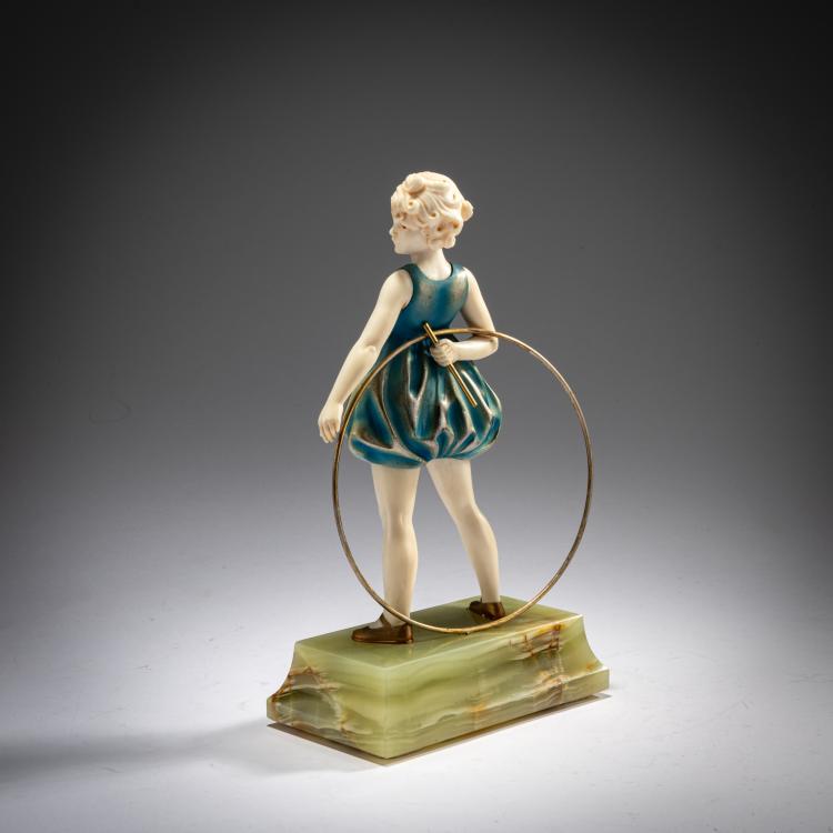 Bild 2 zu Objekt, Chryselephantin-Figur 'Hoop Girl', um 1930, Ferdinand Preiss, Preiss & Kassler, Berlin, 180A 178