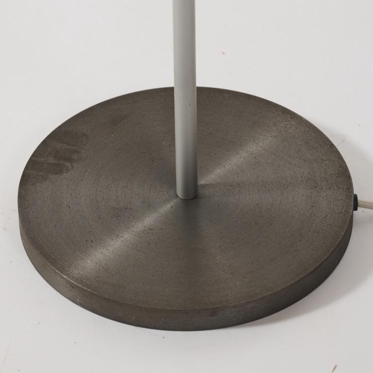 Bild 2 zu Objekt, Stehleuchte aus der HfG Ulm, um 1955 (Entwurf), Otl Aicher,Max Bill,Hans Gugelot, HfG Ulm, Deutschland /Germany, 180B 442