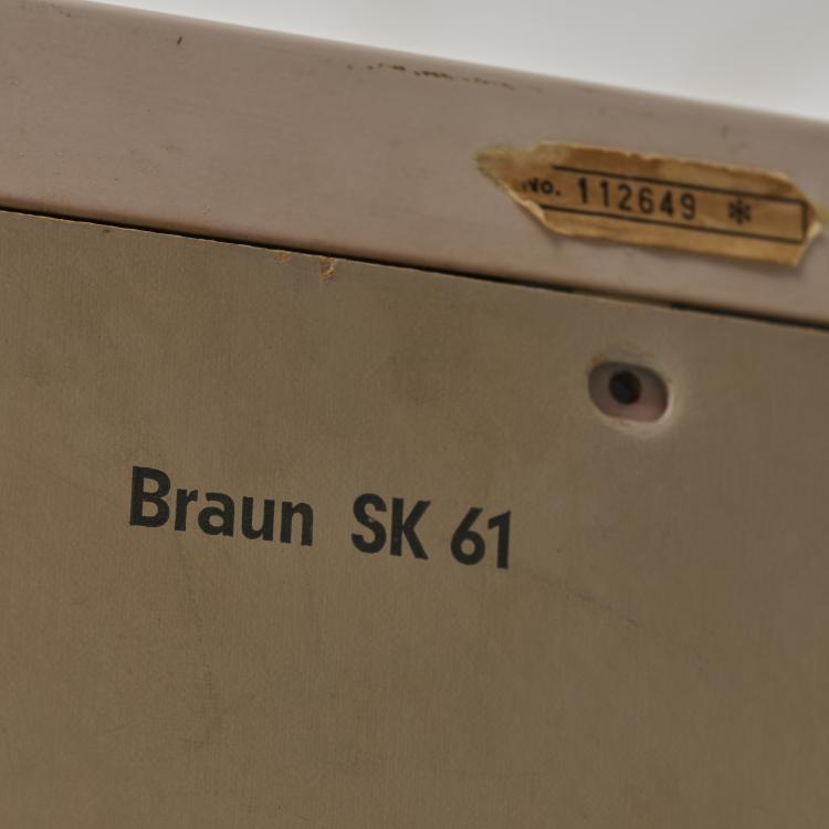 Bild 7 zu Objekt, Record player SK 61 'Snow White Coffin' and two loudspeakers 'L 11', 1962., Hans Gugelot, Braun, 179A 160