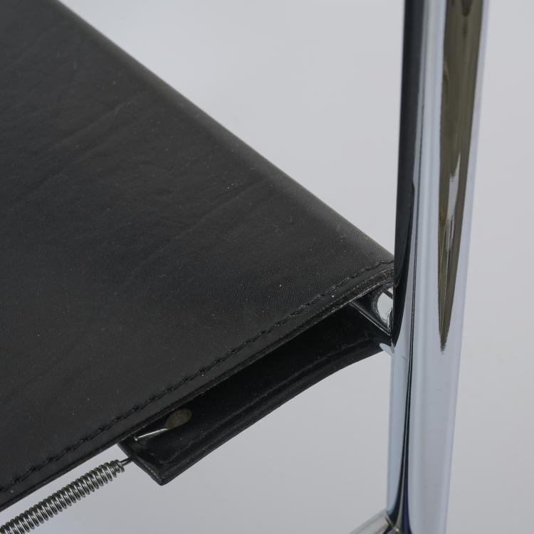 Bild 4 zu Objekt, Two 'LC 1' armchairs, 1928 (design), Pierre Jeanneret,Charlotte Perriand,Le Corbusier Charles-&Eacute;douard Jeanneret-Gris, Cassina, Mailand / Milan, 179A 63